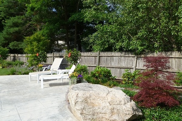 11_Poolside_Paradise