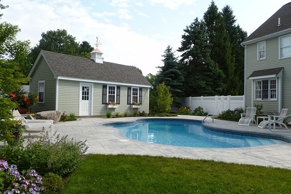 8_Poolside_Paradise