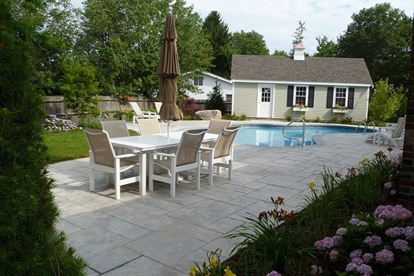 9_Poolside_Paradise