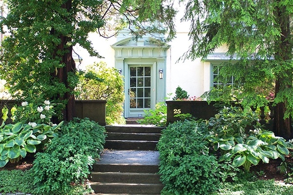 14-Residential-Landscape-Ideas