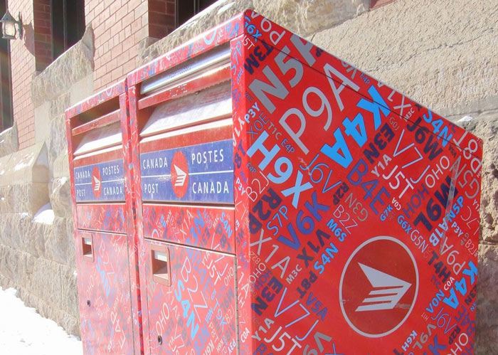 canada-post-cropmailbox-888847_1920