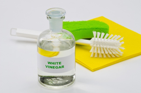 white vinegar for cleaner