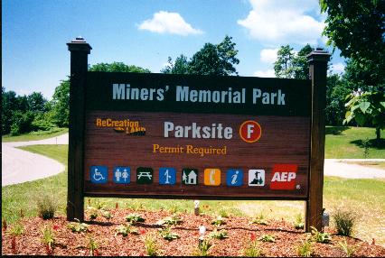 minersmemorialsign.jpg