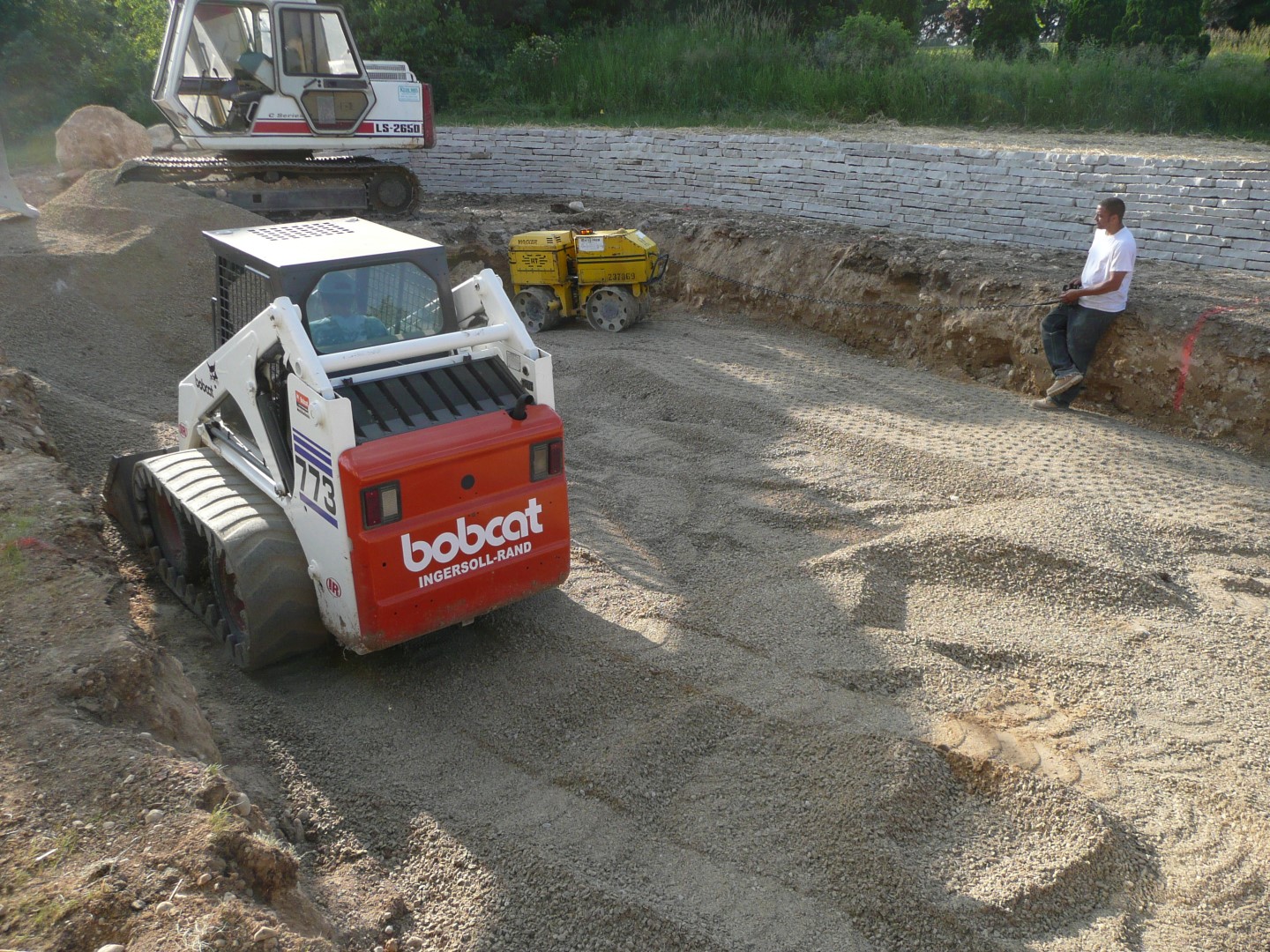 How to build a vinyl liner inground swimming pool on Rock Waukesha