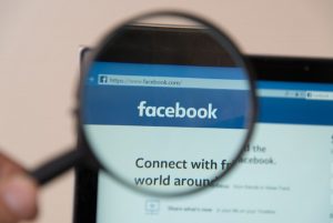 Facebook under scrutiny with magnifying glass after data gathering scandal | Varay,El Paso