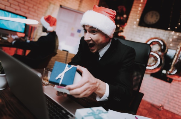 Professionals love these top 5 last minute tech gifts