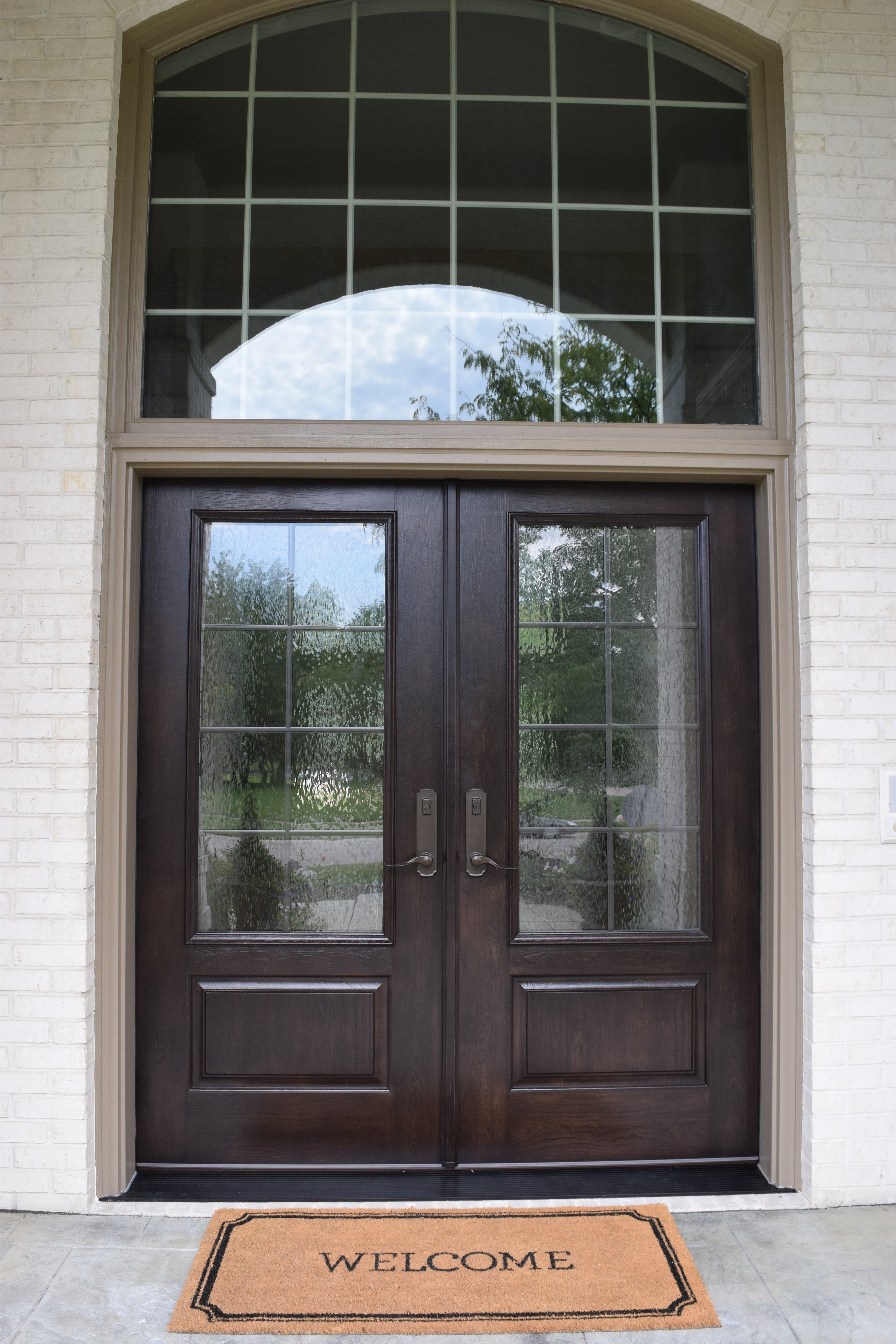 Bold and Bright Fiberglass Entry Doors: What Defines a Home