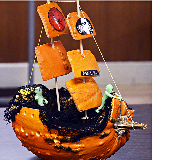 WEBs-pumpkin-boat