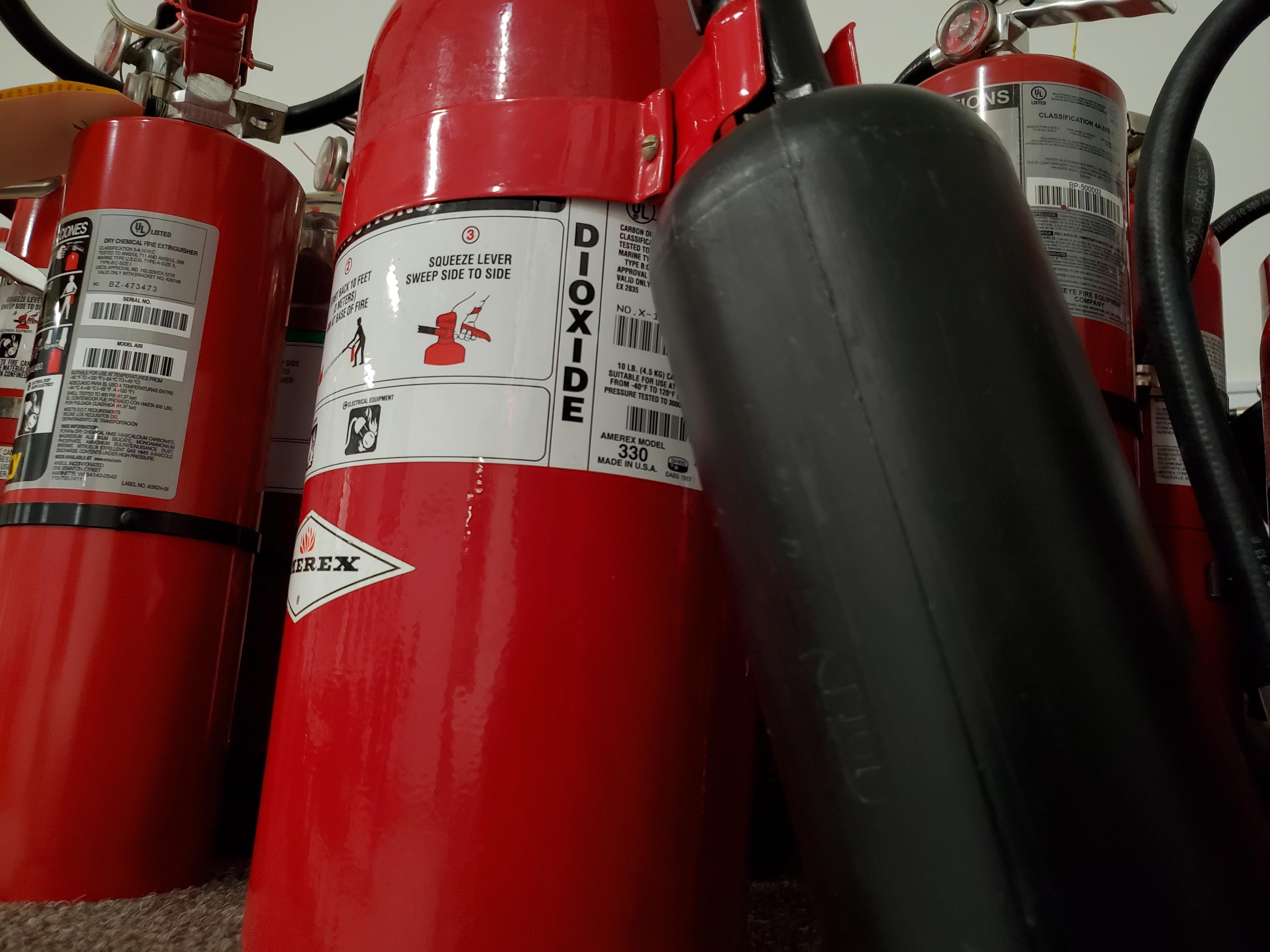 Featured image of post Co2 Fire Extinguisher Inspection / Protection from fire starts with making sure your fire extinguishers are ready to go.