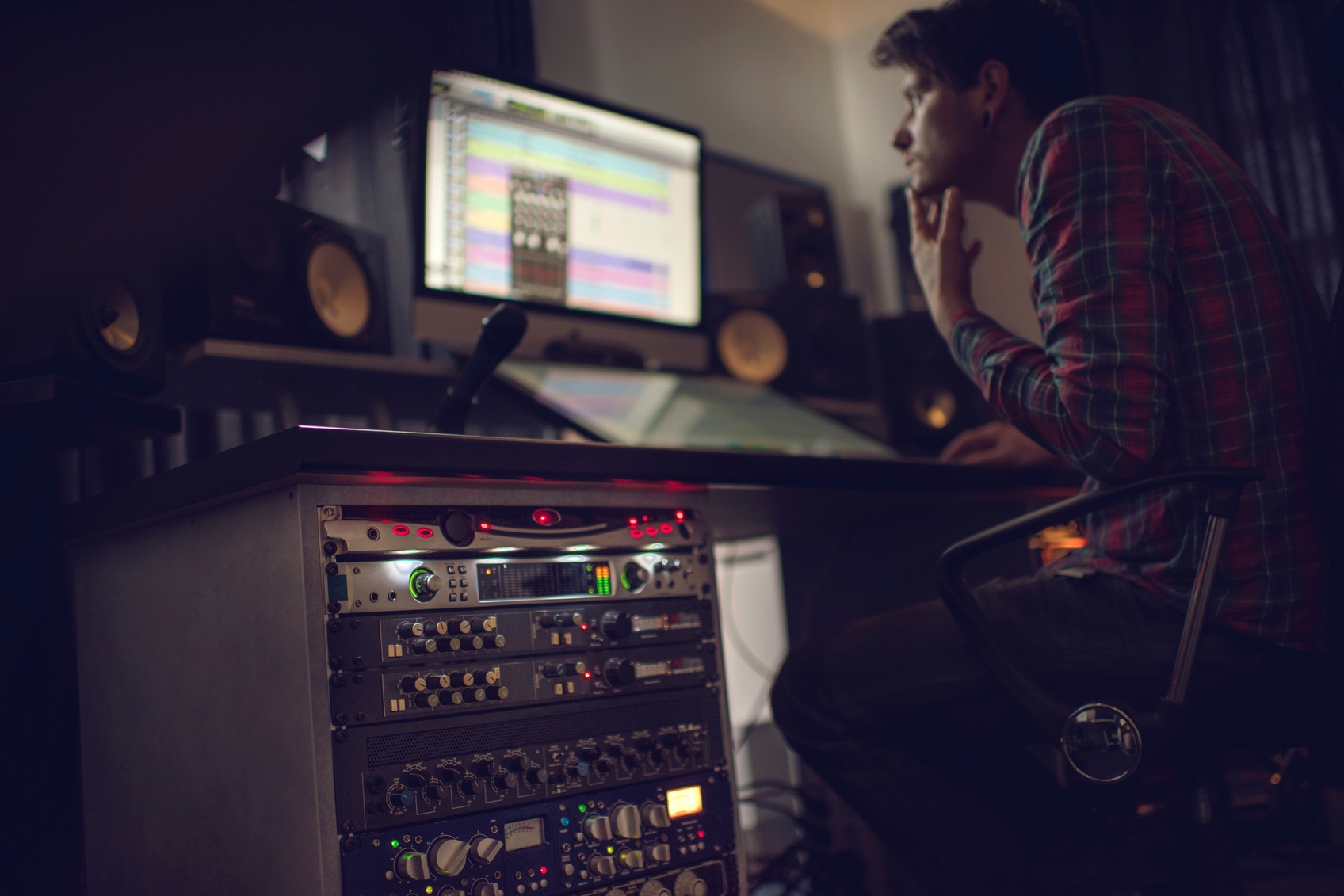 How to Set up a Sound Recording Studio at Home