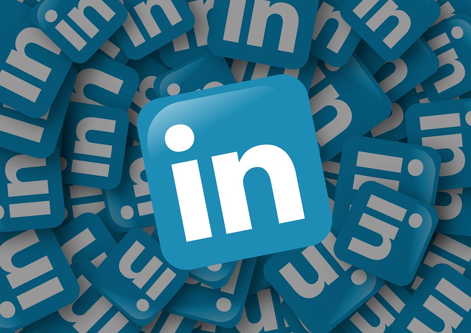 social media B2B lead nurturing