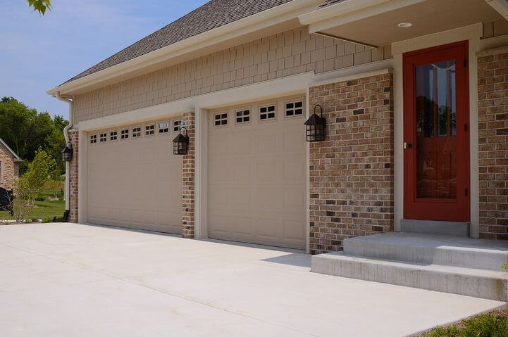 Minimalist Garage Door Company Chicago for Simple Design