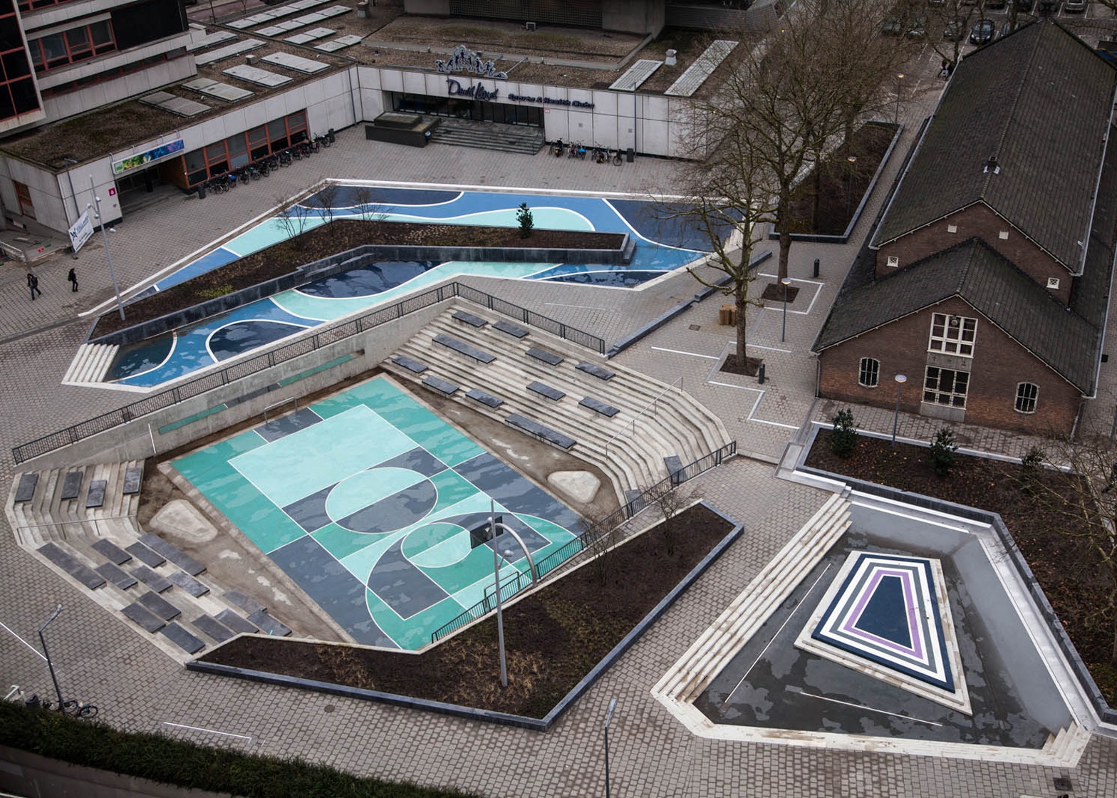 Water-Squares-Benthemplein-de-Urbanisten_dezeen_ss.jpg