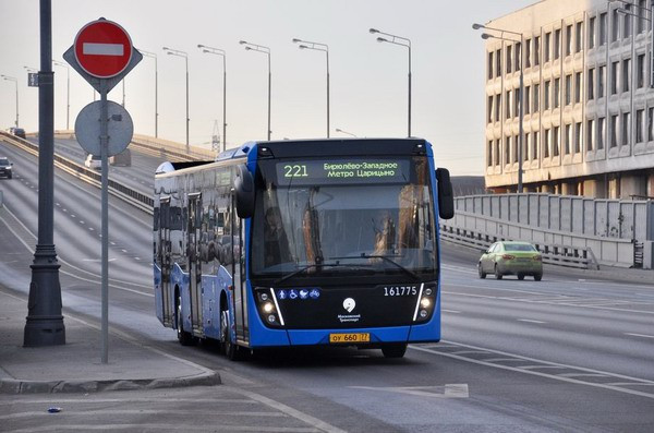 Москвичам отключат бесплатный интернет в автобусах и троллейбусах