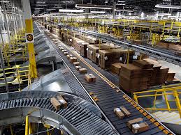 Amazon примет на работу 100 тысяч человек из-за роста интернет-заказов