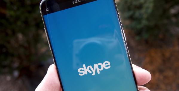 Skype для Android сам отвечает на звонки даже при выключенной функции автоответа