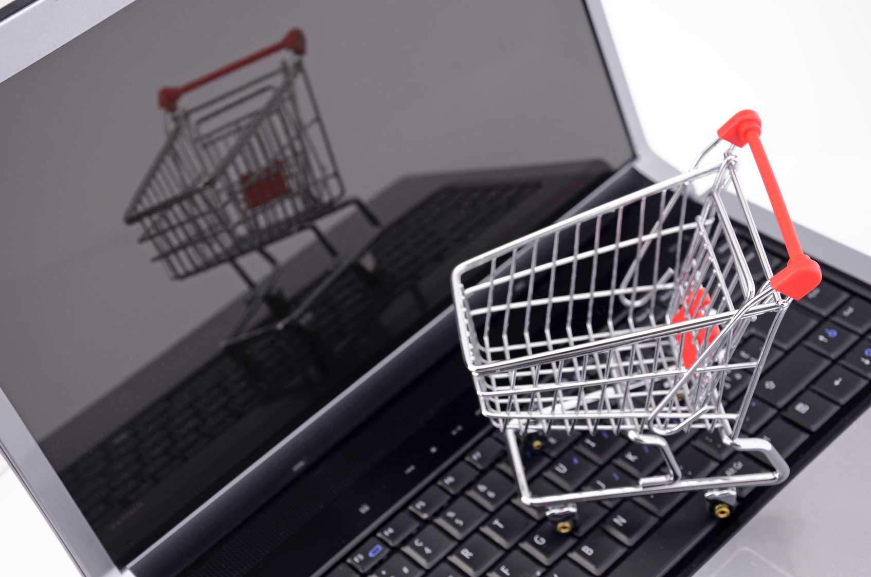Интернет-магазины против понижения беспошлинного лимита на покупки в зарубежных онлайн-магазинах