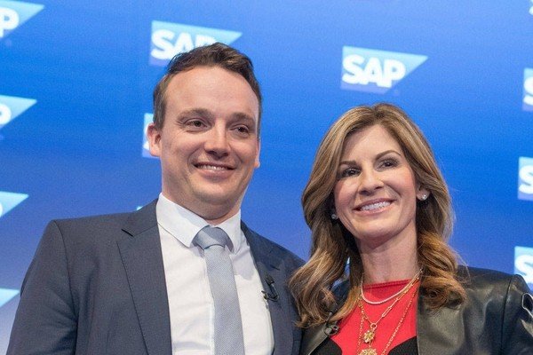 SAP отказывается от модели руководства с двумя генеральными директорами