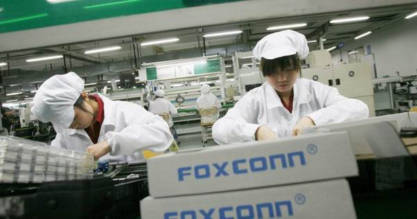 В Китае остановлены заводы Apple и Samsung