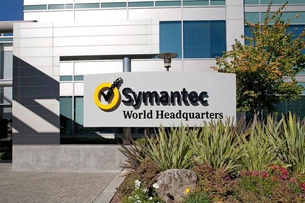 Генеральный директор Symantec уволился после публикации негативного финансового прогноза прибыли