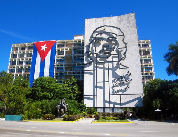 Жителям Кубы с 6 декабря станет доступен мобильный интернет