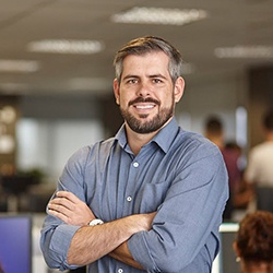 Rafael Panonko analista financeiro