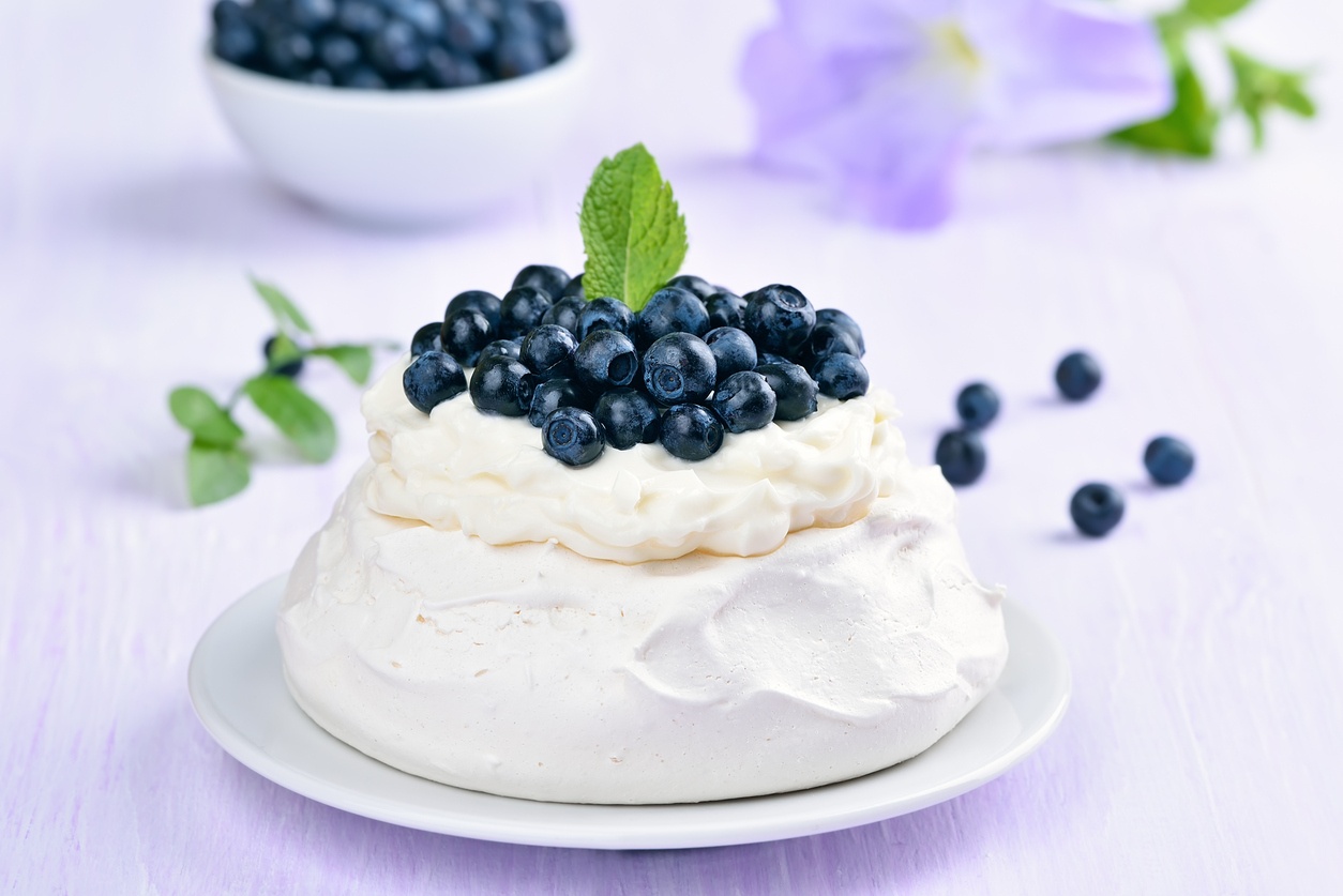 LifeScape Recipes: Blueberry Meringues