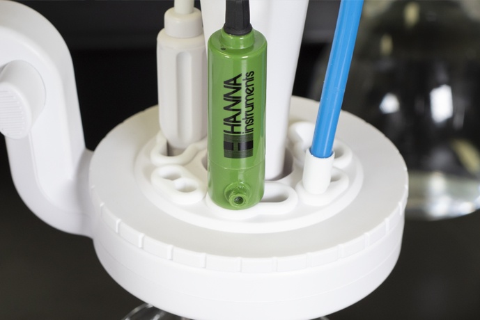 Modifiable electrode holder