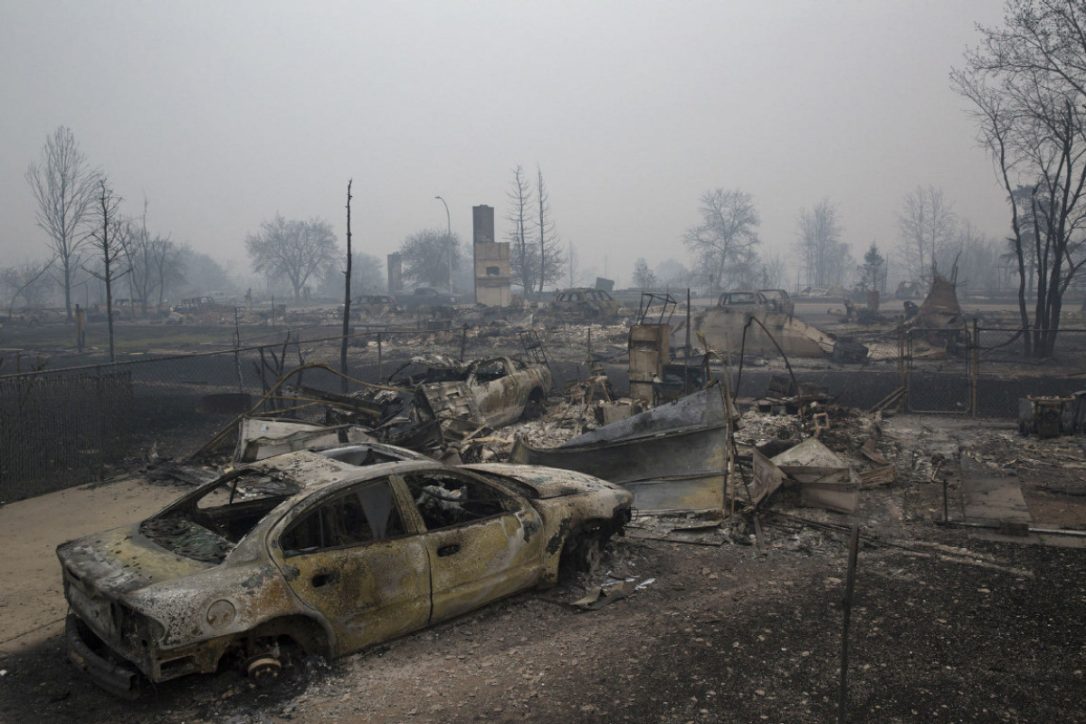 fort mcmurray wildfire.jpg