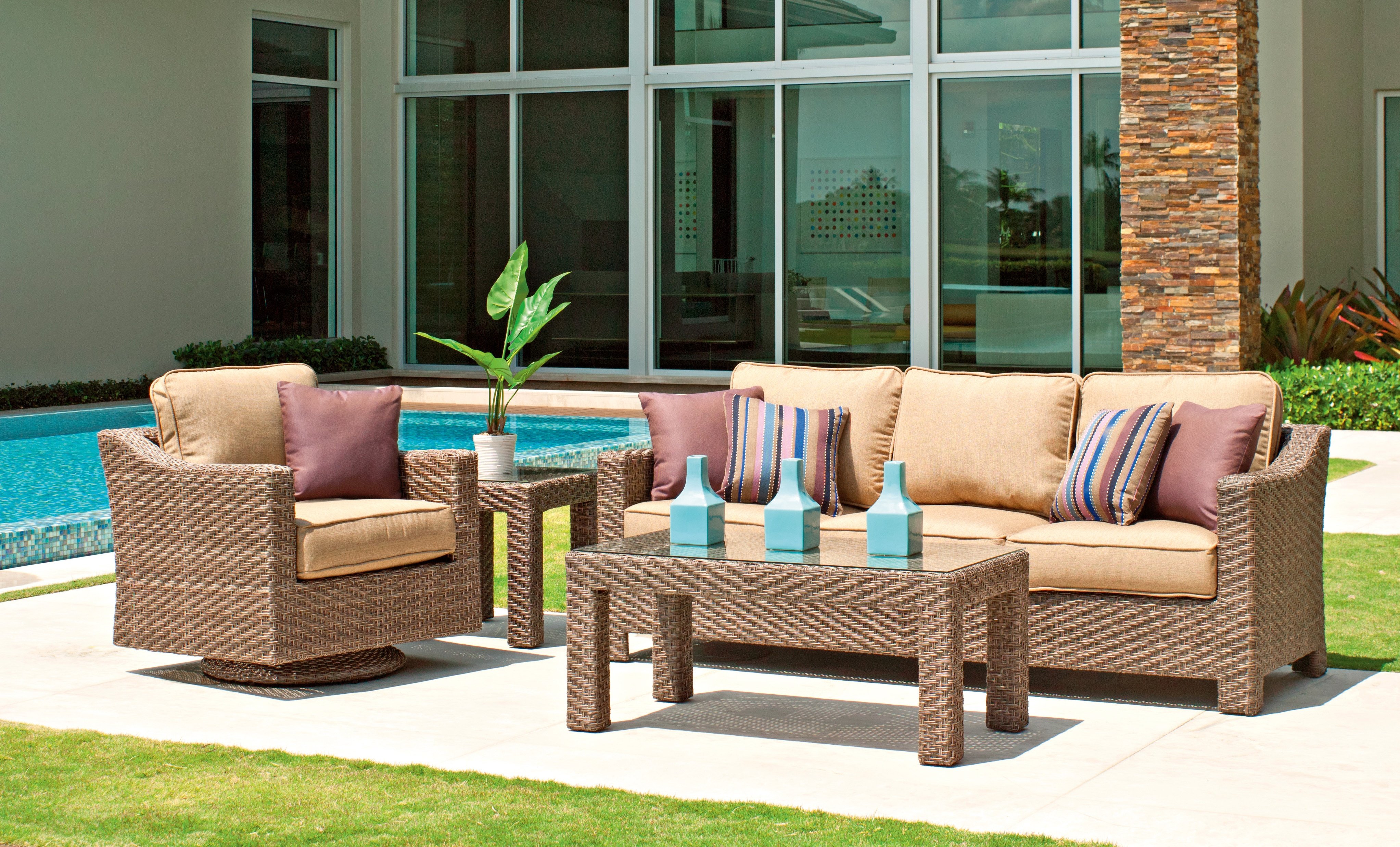 5 Tips To Arranging Your Patio Furniture – Sunniland Patio - Patio Furniture  in Boca Raton