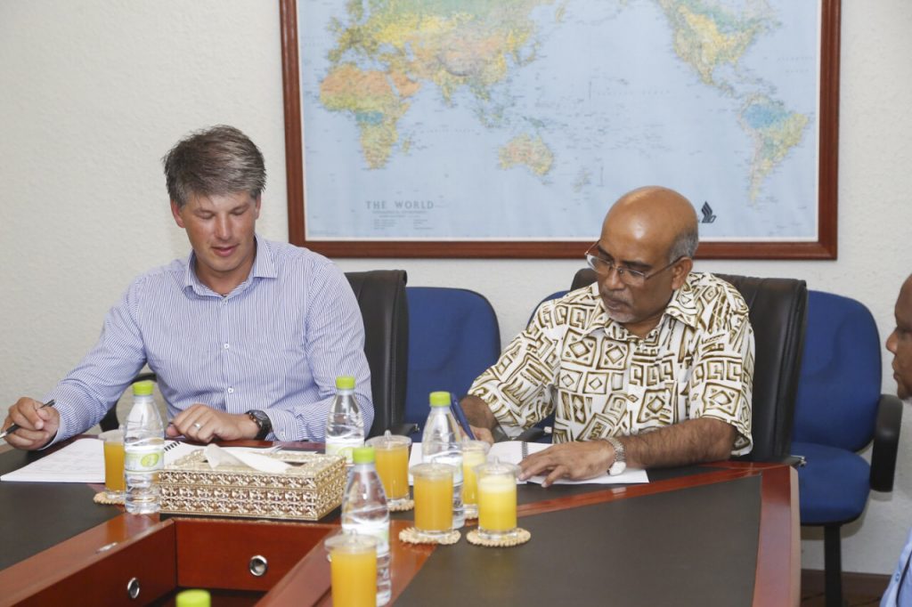 Gulf Craft Maldives signs contract with Maldives National Defence Force (3)