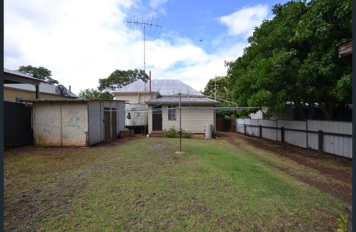 Before image of queenslander cottage