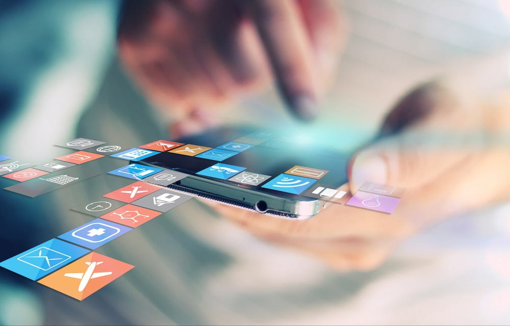 3 Ways Manufacturers Can Benefit From Social Media