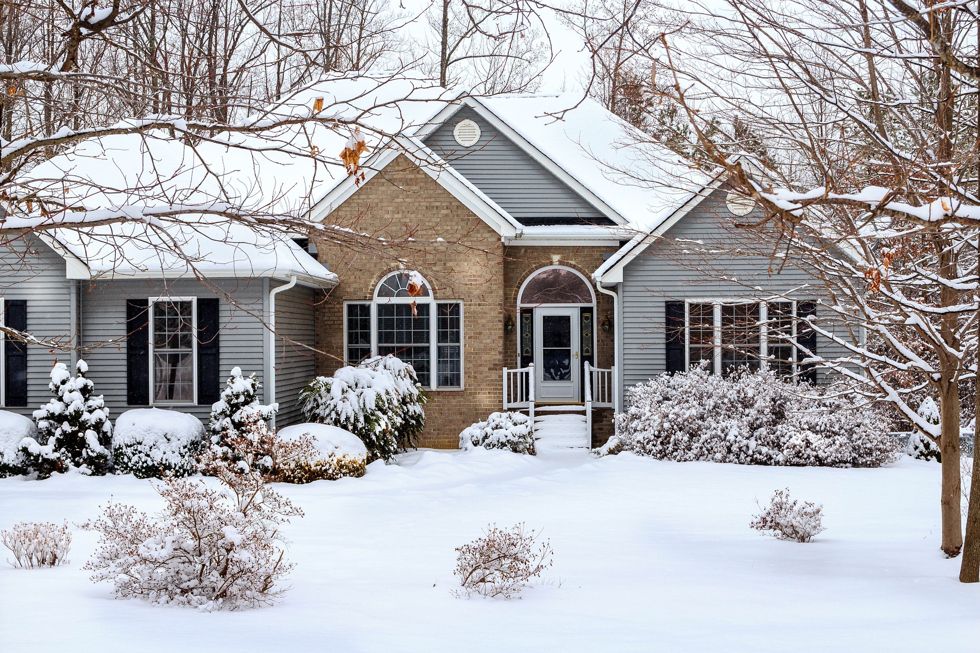 Protect Your Home or Cottage from Cold Weather Damage Like Burst Pipes