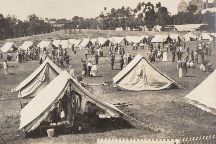 Tent cities used to house sick during 1918 Spanish flu