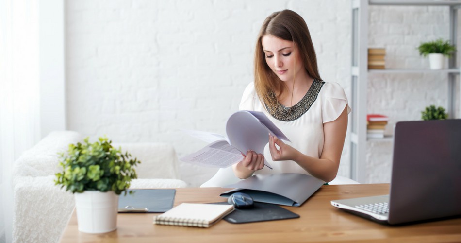 Resultado de imagen para maestra enseñando"