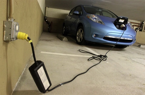 charging a nissan leaf with 110v