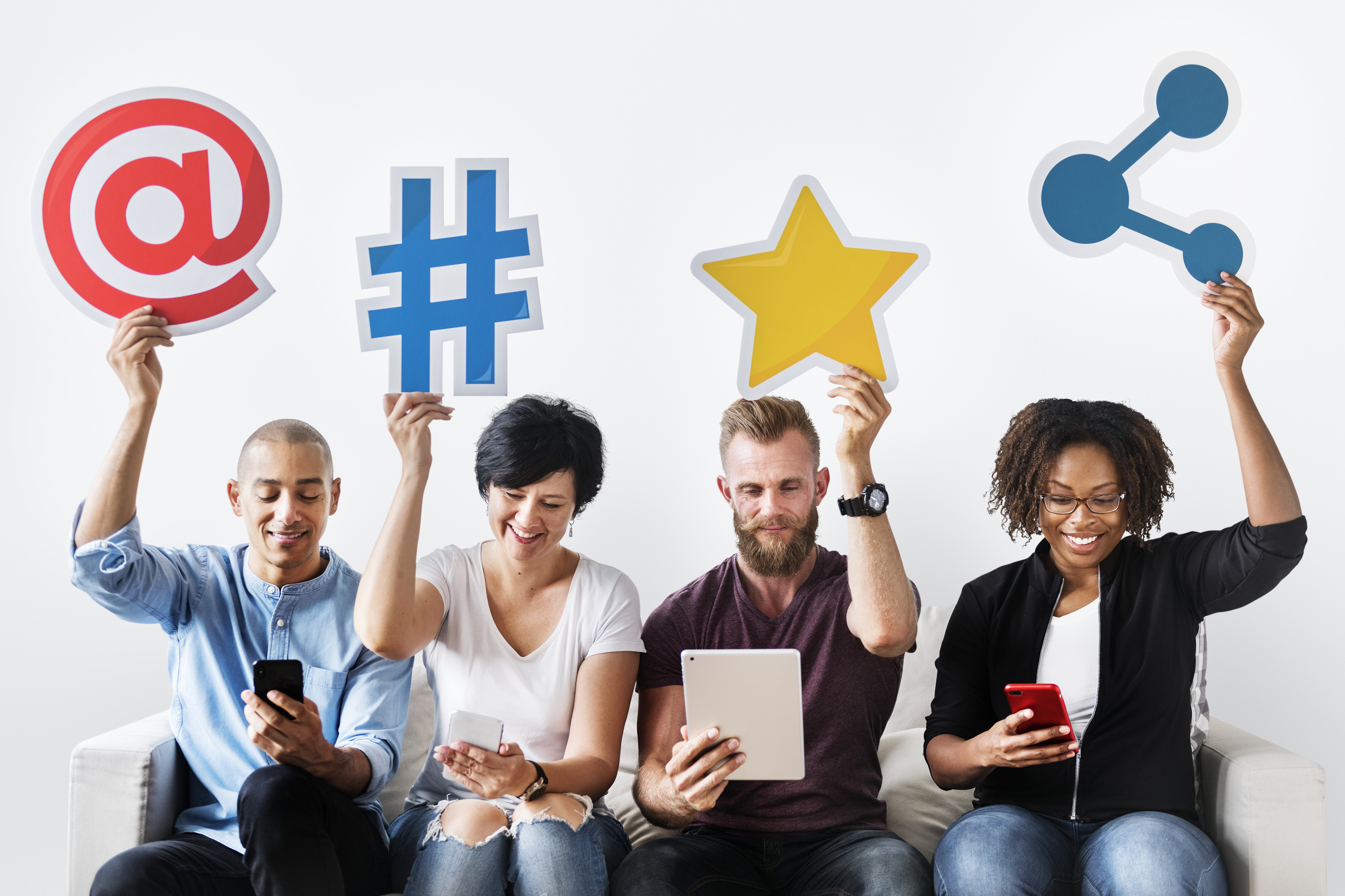 people-holding-an-social-media-icon-P8E9CKY