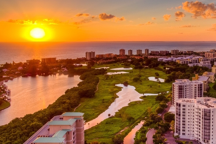 6 Reasons Why the Beach Is a Great Place for Seniors