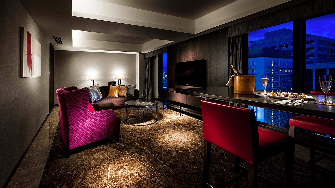 カウンターテーブルのあるプレミアムスイート サムネイル画像