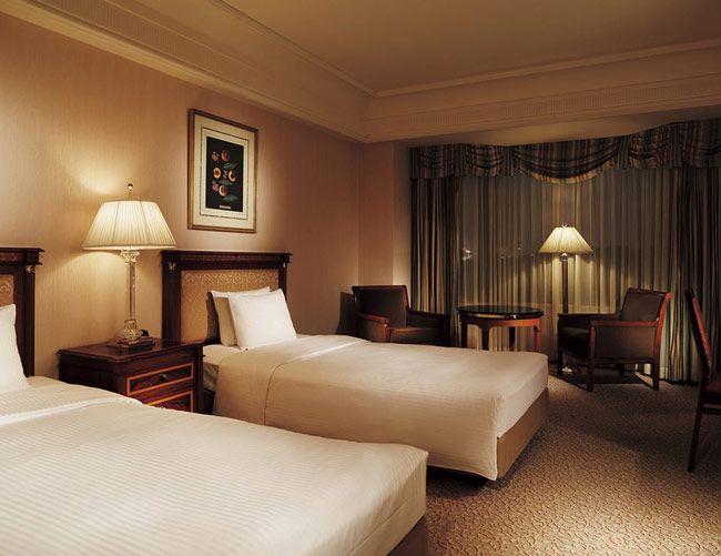 緑を一望できるくつろぎの空間