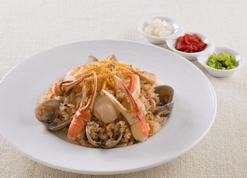 ルームサービス お部屋でのくつろいだお食事に。