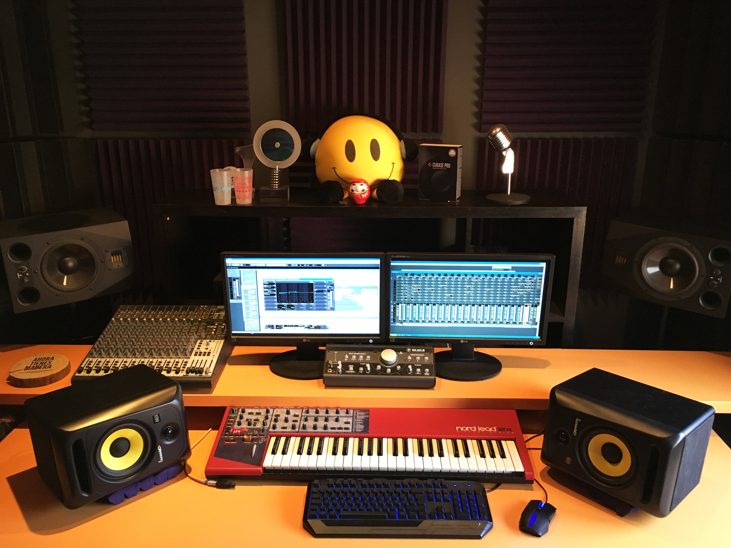 Bastian Bux's studio