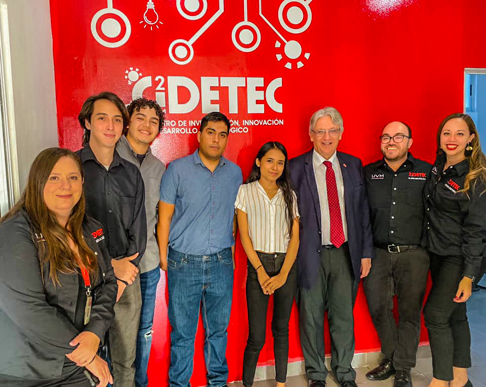 D9B09E18-C7A0-40E5-ACC8-546F9208589E 2