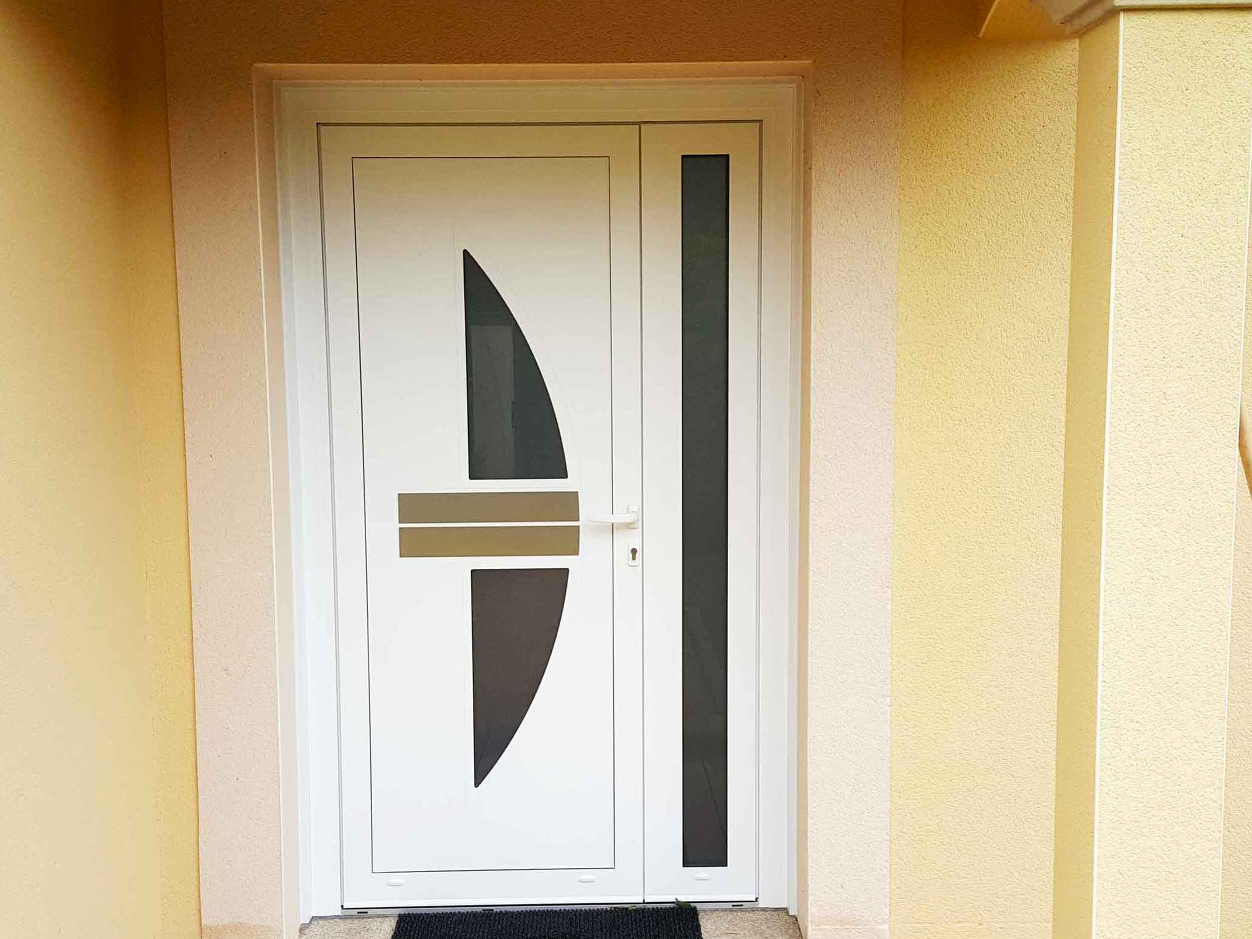 Vente d'une porte d'entrée en aluminium 2 vantaux à Pommiers (69480)