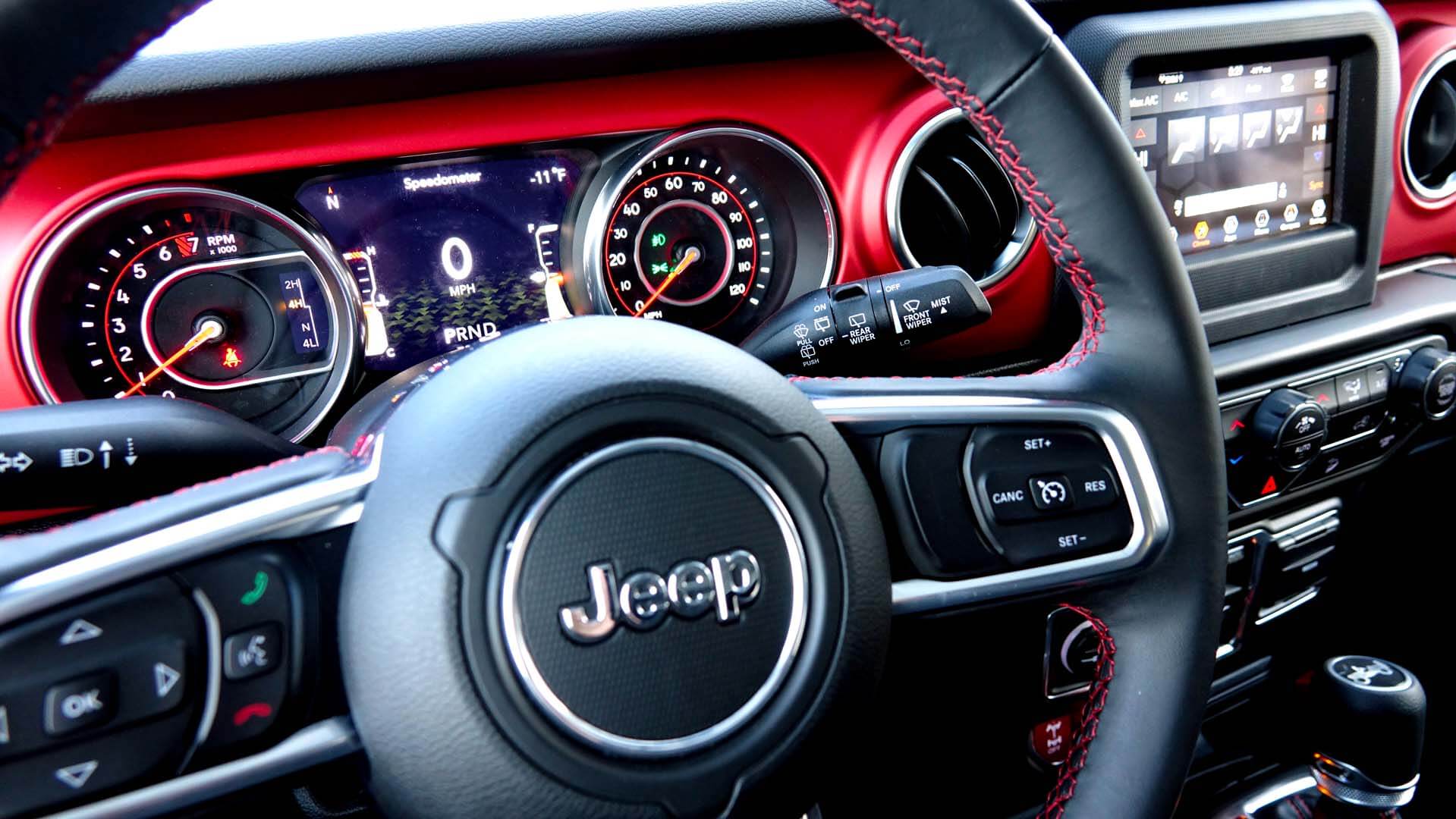 Interior features of the 2018 Jeep Wrangler