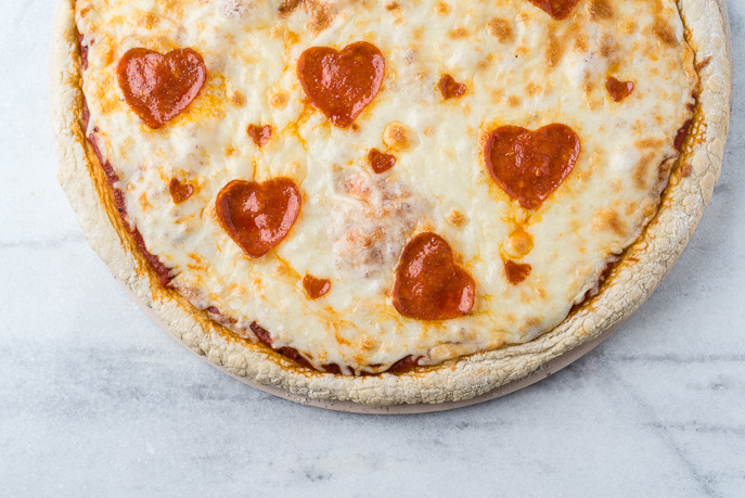 Valentine's Day Heart Shaped Pepperoni Pizza from Everyday Good Thinking by @hamiltonbeach