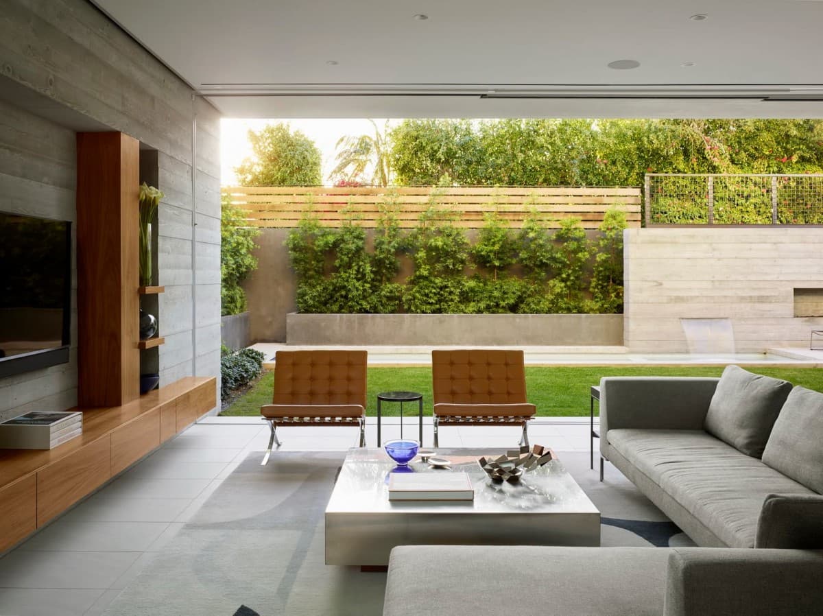 Indoor-Outdoor Living: 4 Homes That Bring the Outdoors In