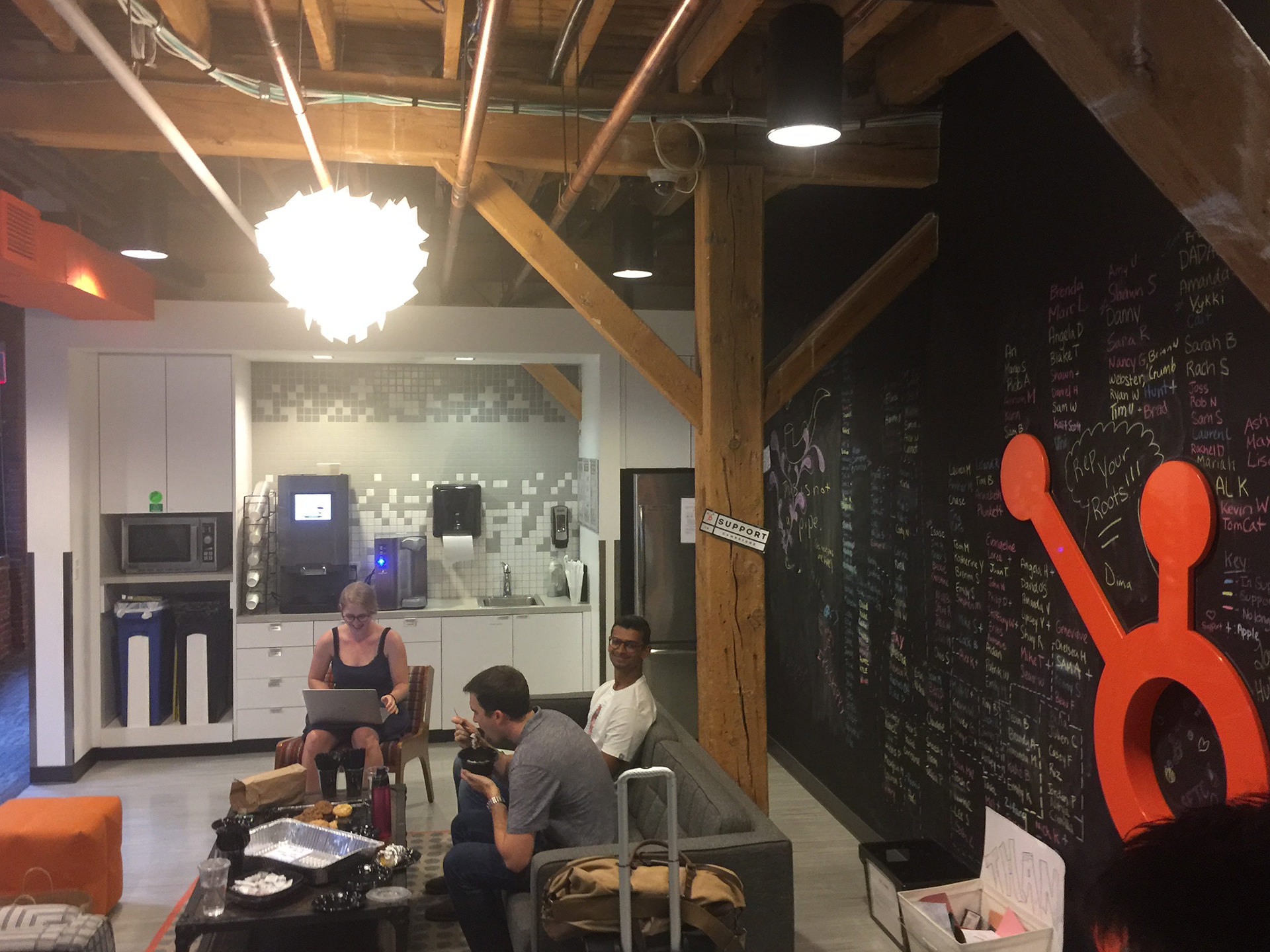 ご飯を食べる人