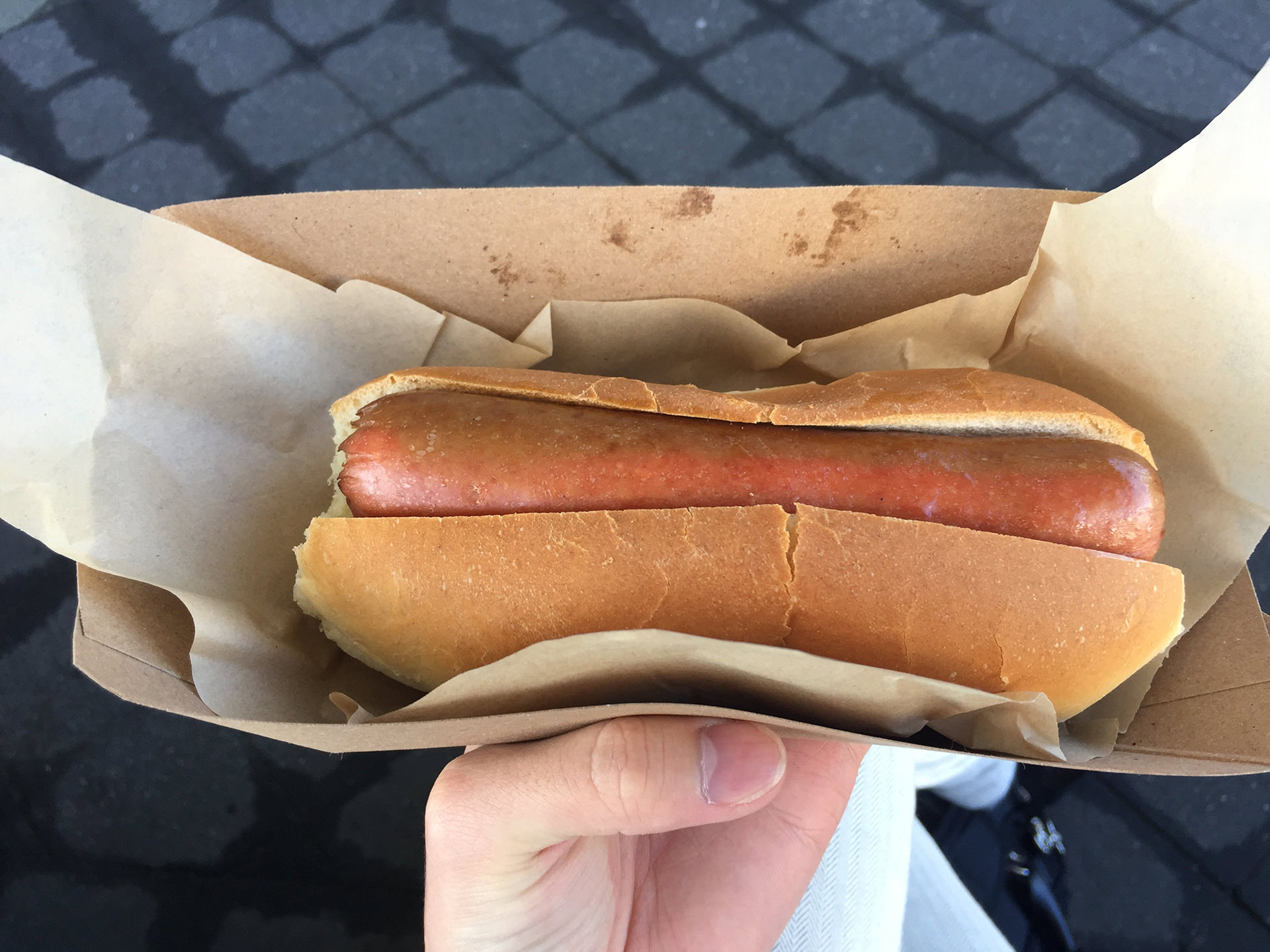 軽食の例：ホットドッグ